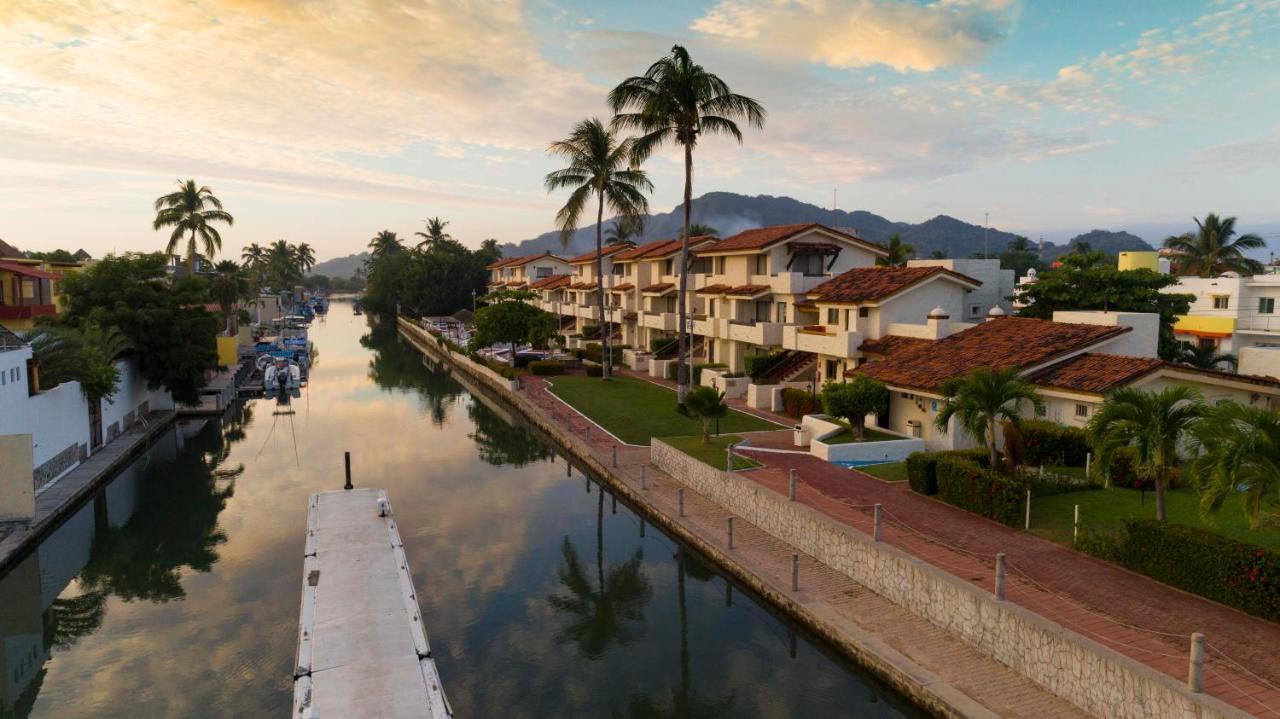 Cabo Blanco Hotel And Marina Барра-де-Навідад Екстер'єр фото